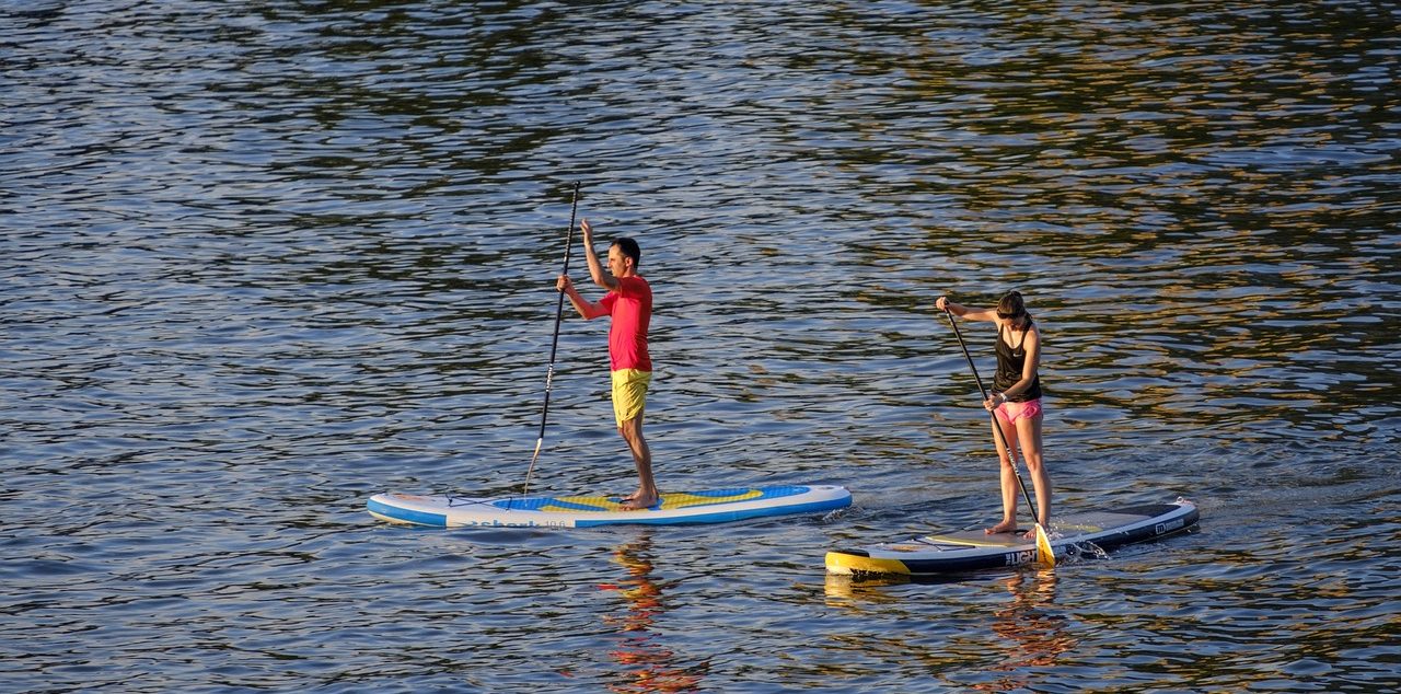 padding, stand up paddling,